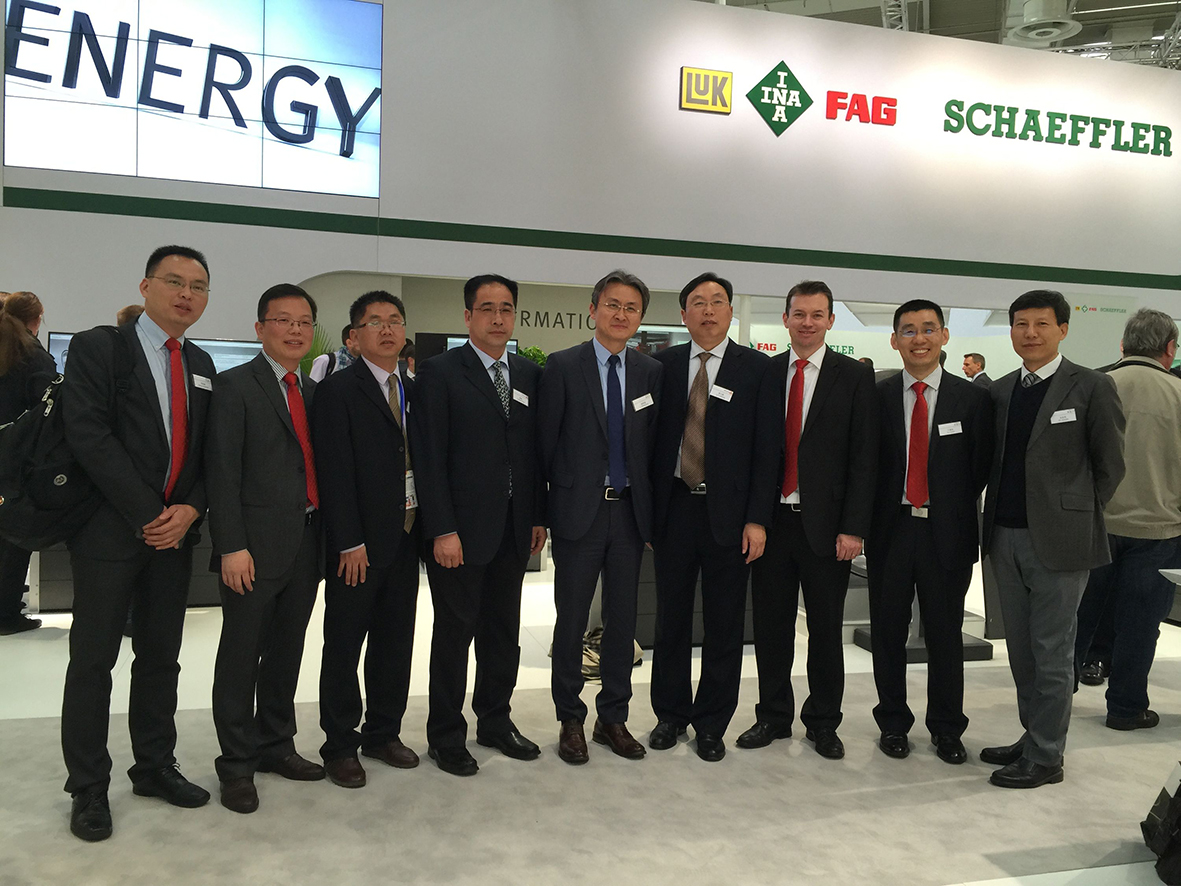 南陽(yáng)防爆集團(tuán)訪問舍弗勒展臺(tái)